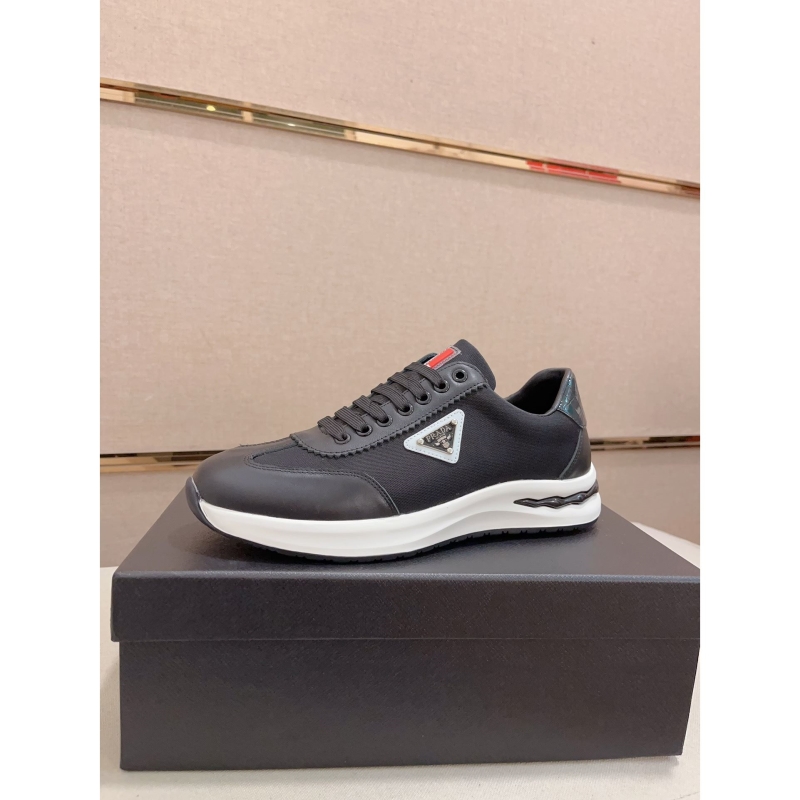 Pra*a sneakers